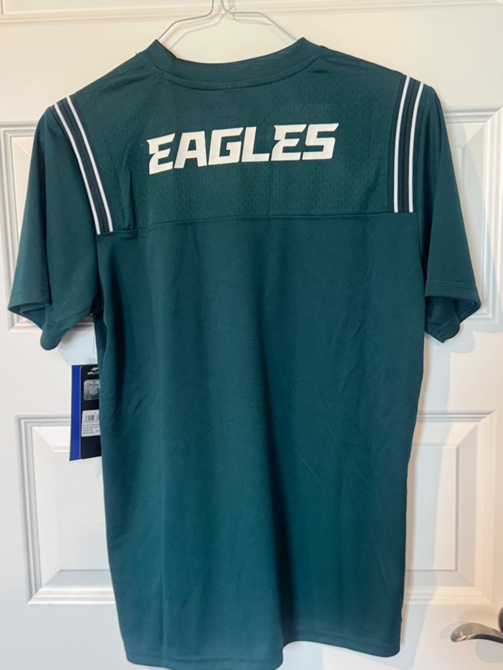NFL Green Philadelphia Eagles Short-Sleeve Tee with Team Logo - Picture 3 of 5